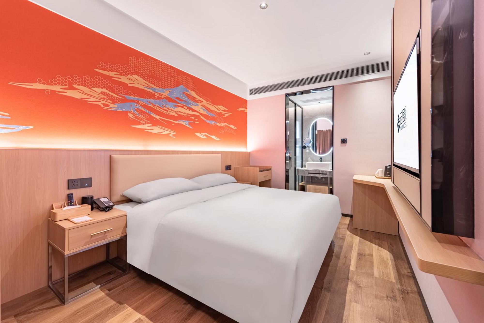 Yunju Hotel Beijing Yonghe Palace Guijie Siheyuan Bagian luar foto
